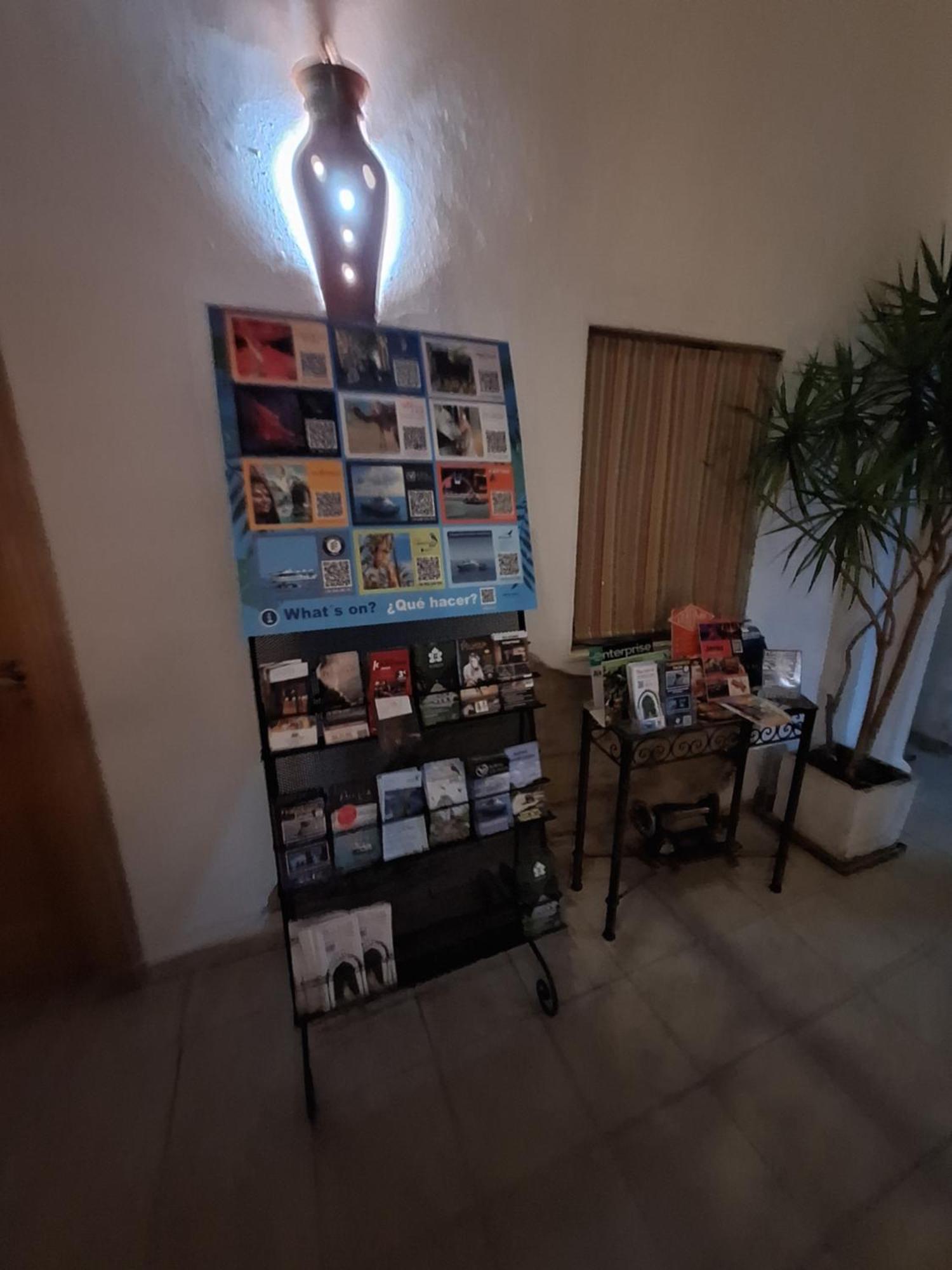 Hostal Fenix Jerez de la Frontera Exterior foto